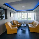 Hotel Apollo 3*