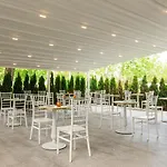 Apollo Mamaia