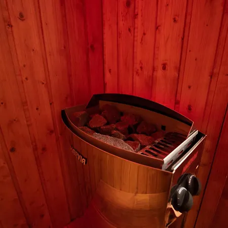 Apollo 3* מאמאיה