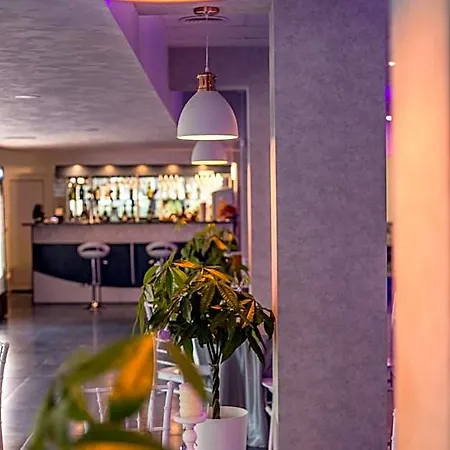 Apollo 3* Mamaia