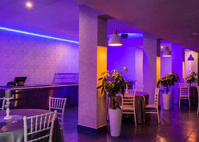 Отель Apollo 3*